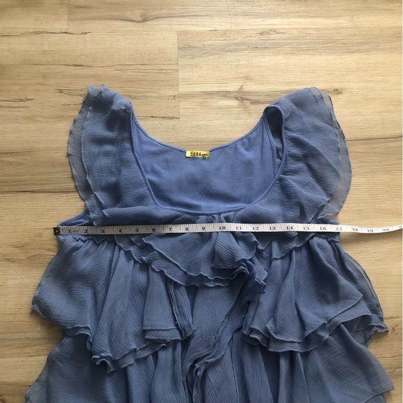 Vintage 100% Silk Blue Ruffled Tank Top - Picture 4 of 9